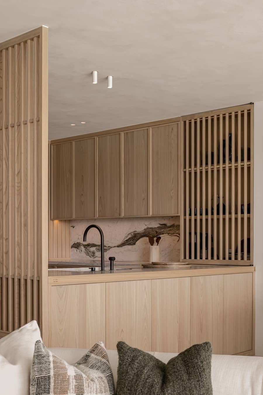 Resort in Knokke (schilderwerken / kaleiwerken), beeld 3 van 8